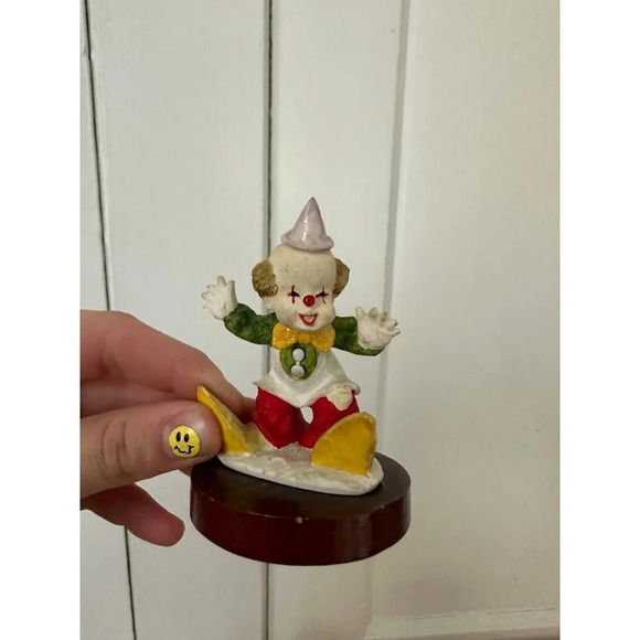 Two piece Vintage Apex clown figurines - Picture 4 of 7